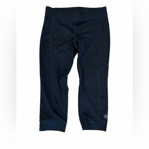 CAbi Action Crop Athletic Leggings Size Small